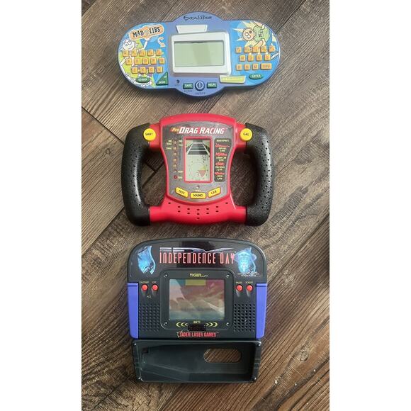 10 VTG Handheld Electronic Game Lot Radica Tiger Excalibur Racing Casino PLUS! - Picture 3 of 5